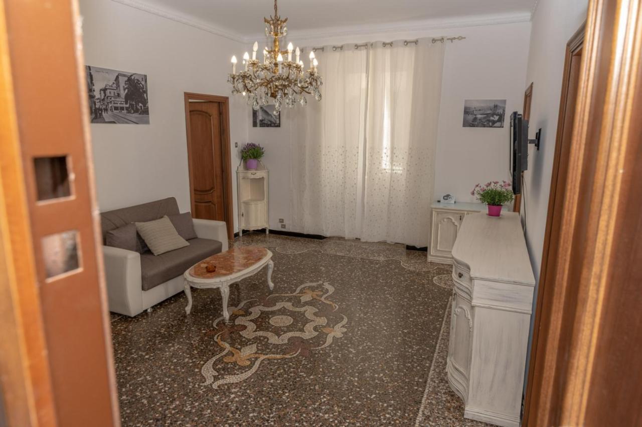 Living Sestri Airport Apartment Genova Exterior foto
