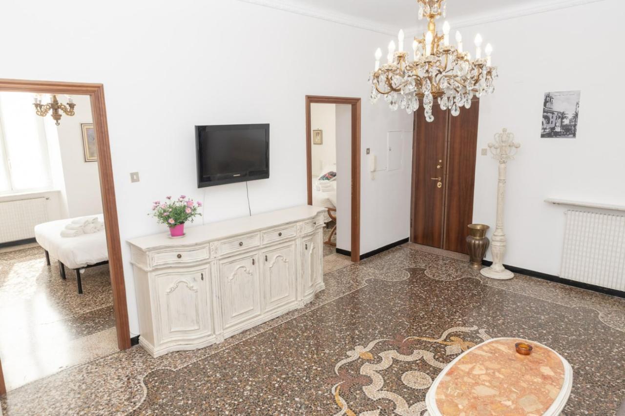 Living Sestri Airport Apartment Genova Exterior foto